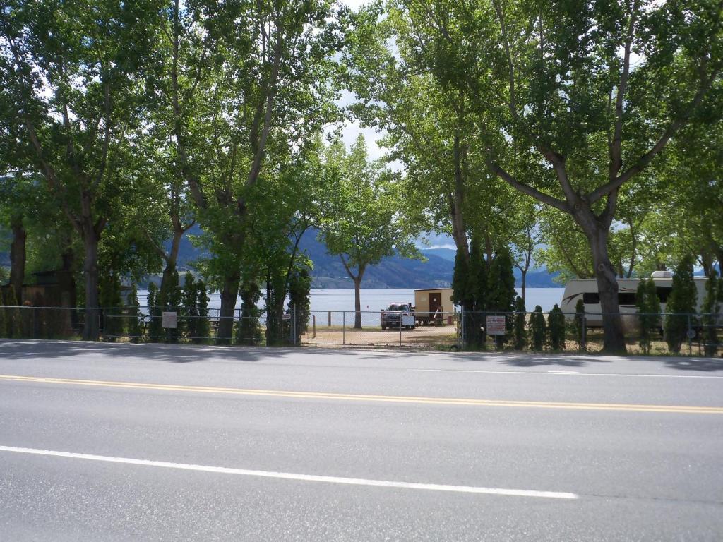 Lakeside Villa Penticton Exterior photo